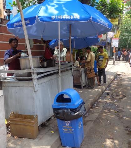 Village Welfare Society promotes food and personal hygiene practices for street vendors in Kolkata