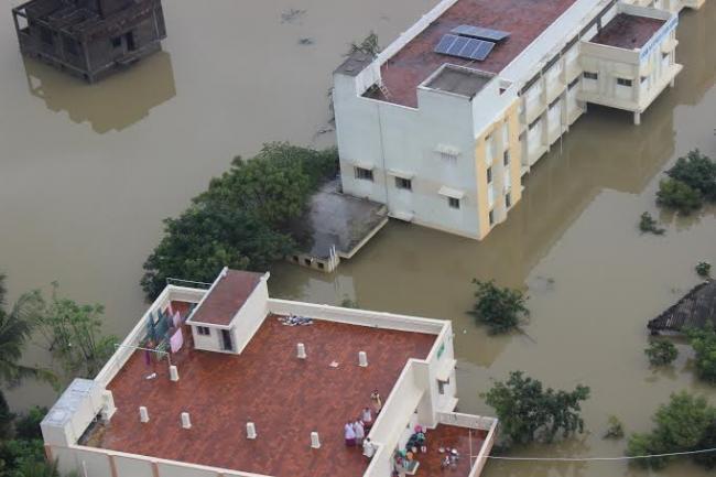 Indian Airforce engage in Chennai rescue operations