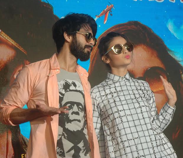 Team Shaandaar launches finale song to audiences