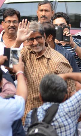 Amitabh Bachchan visits Kolkata 
