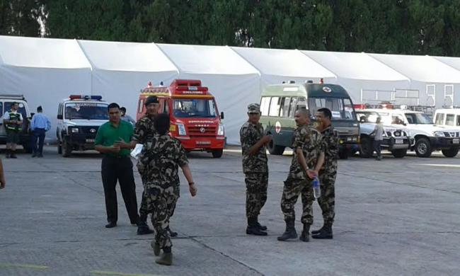 IAF continues to provide relief to stranded persons in quake hit Nepal