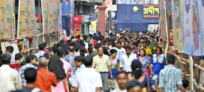 Durga Puja: Kolkata gears up for Maha Saptami celebrations