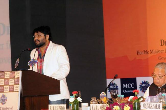 Kalraj Mishra lighting the inaugural lamp