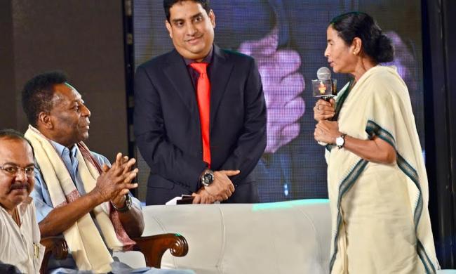Pele charms Kolkata, shares stage with AR Rahman, Mamata Banerjee, Sourav Ganguly 