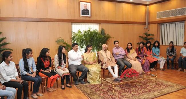 The Vice President, M. Hamid Ansari interacting with the Students and Faculty members of Kalindi College, Delhi University