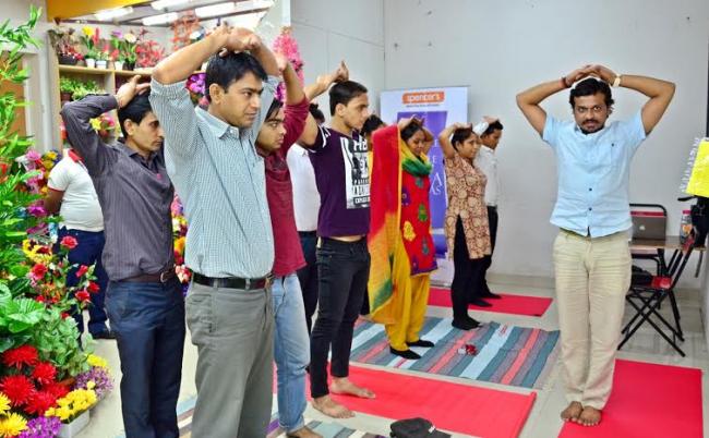 Spencerâ€™s Retail arranges yoga sessions at its outlets in Kolkata