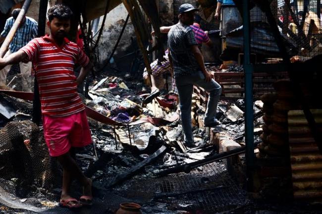 Fire guts Kadamtala bazar in West Bengal's Howrah