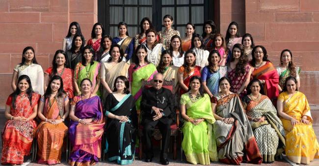 Pranab Mukherjee with the delegation from Young FICCI Ladies Organisation (YFLO)