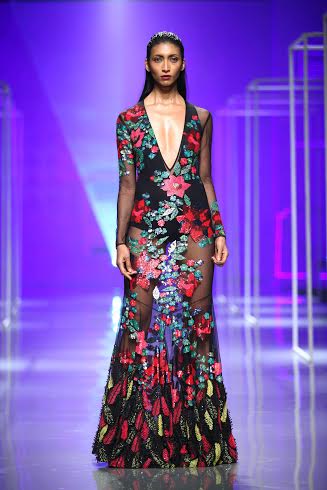 Amazon India Fashion Week: Athiya sashays down ramp for Jaya Rathore
