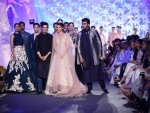 LFW: Arjun Kapoor, Jacqueline Fernandez walk ramp for Manish Malhotra