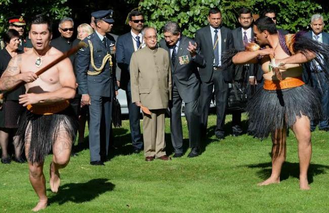 Pranab Mukherjee being received by the Minister for Ethnic Communities of New Zealand