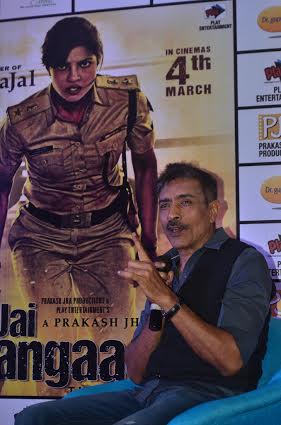 Prakash Jha visits Kolkata to promote 'Jai Gangaajal' 