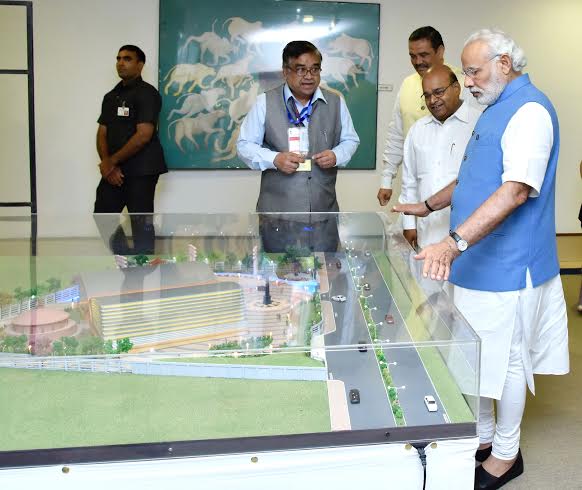 Prime Minister, Narendra Modi laying the foundation stone of the Dr. B.R. Ambedkar National Memorial