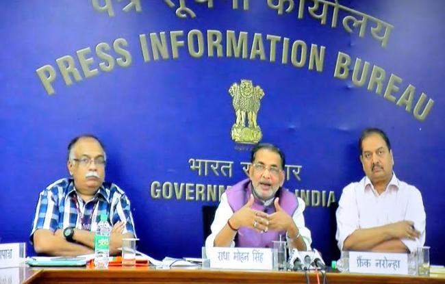  Radha Mohan Singh at a video conference