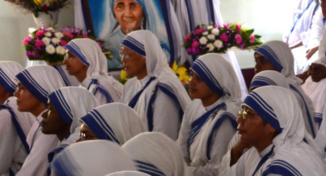 MoC sisters, people celebrate Mother Teresa sainthood 