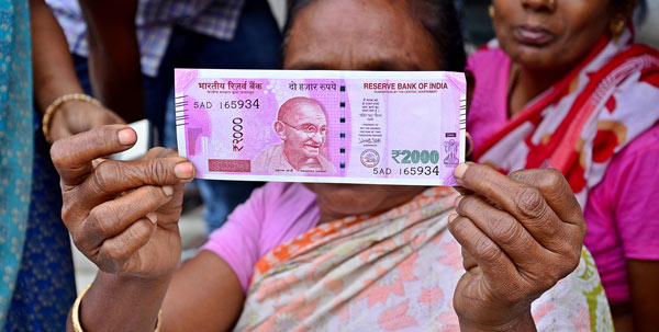 India copes with currency demonetization effect daylong