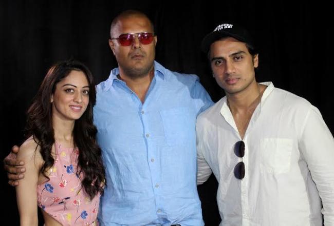 Kolkata: '7 Hours to Go' star cast promotes their upcoming film