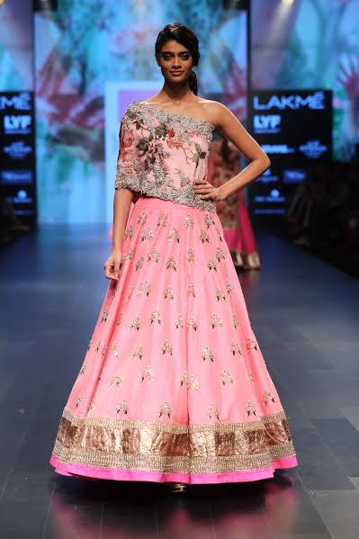 LFW: Shilpa Shetty walks for designer Anushree Reddy