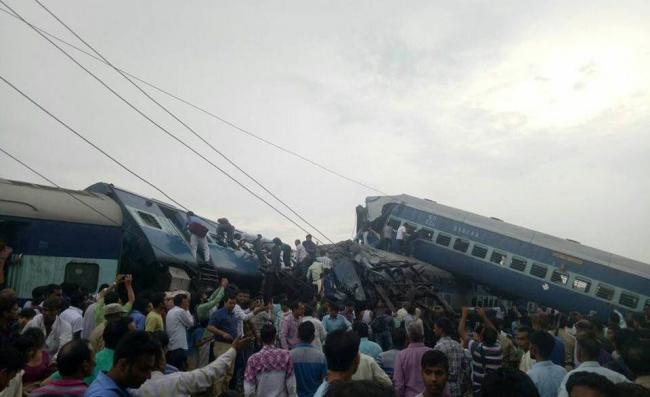 Many feared dead as Puri-Haridwar-Kalinga Utkal Express derails in Uttar Pradesh