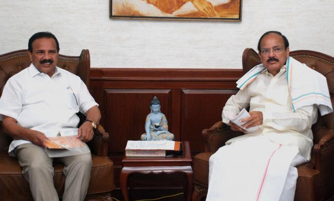Union Minister D.V. Sadananda Gowda called on Vice President, M. Venkaiah Naidu