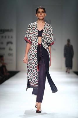 Amazon India Fashion Week:Ragini Ahuja showcases her collections