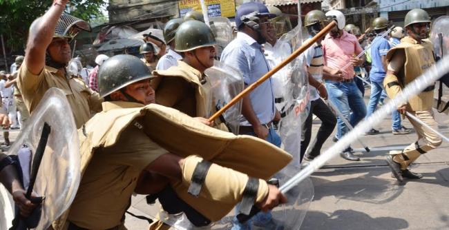 BJP activists clash with Kolkata police, march to Lalbazar turns violent 