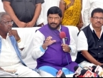 Minister Athawale meets Andhra official for govt welfare scheme review