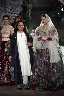 Dia Mirza walks down ramp in India Couture Week 2017