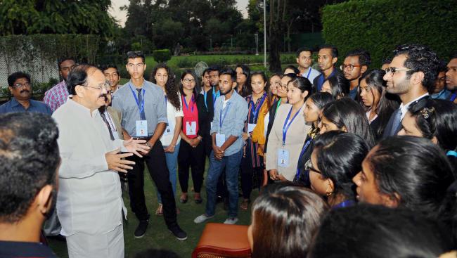 Venkaiah Naidu with participants of Know India Program