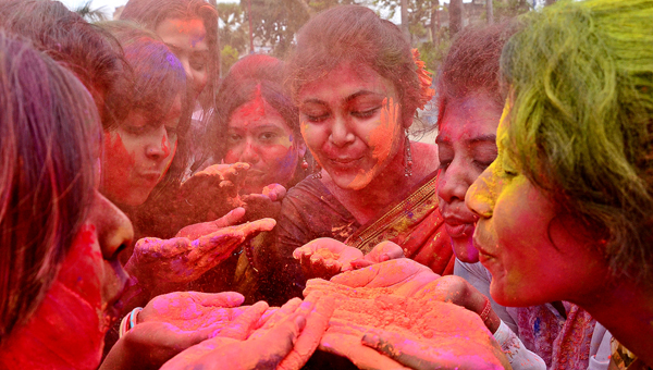 India celebrates the festival of colour