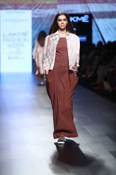 LFW: Models walk the ramp for designer Sayantan Sarkar 