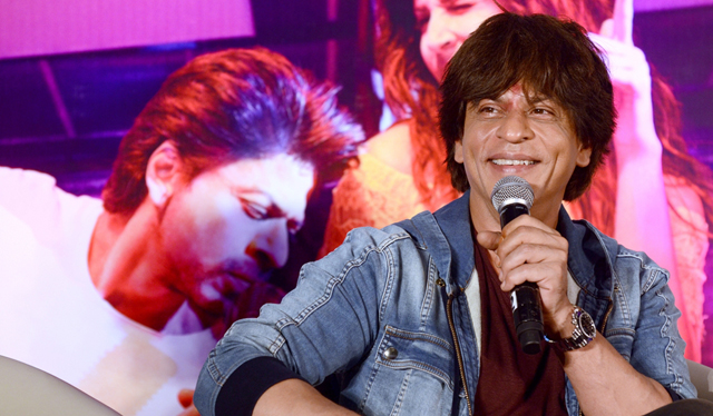 Shah Rukh Khan promotes Harry Met Sejal in Kolkata