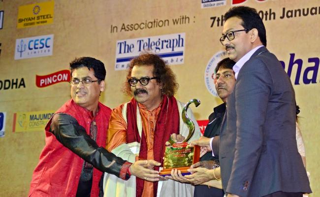 Kolkata: Hariharan gets Shyam Sundar Sarvottam Samman