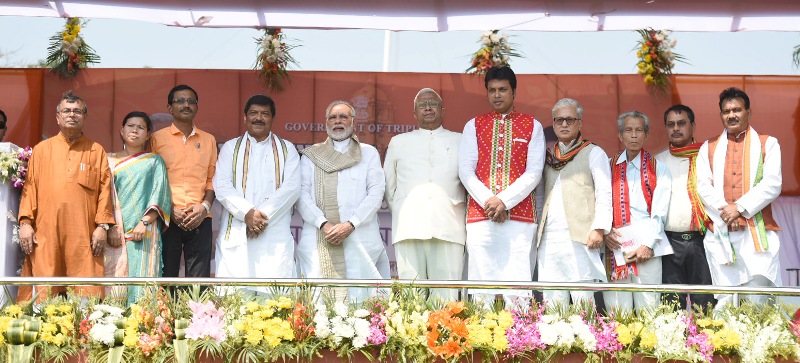 PM Modi attends Tripura swearing-in ceremony