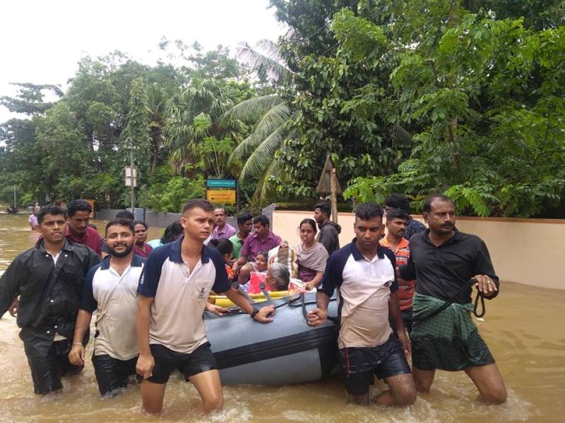 Indian Navy mounts rescue operations in flood-hit Kerala