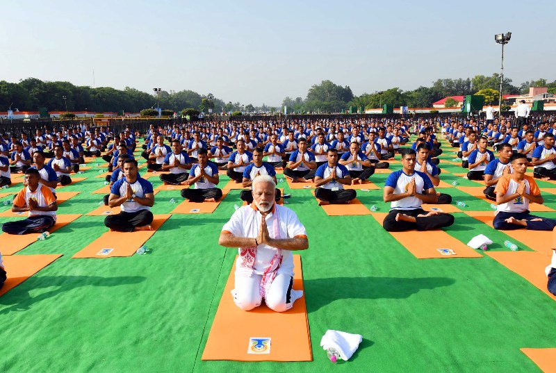  PM Modi performs Yoga on International Yoga Day in Dehradun