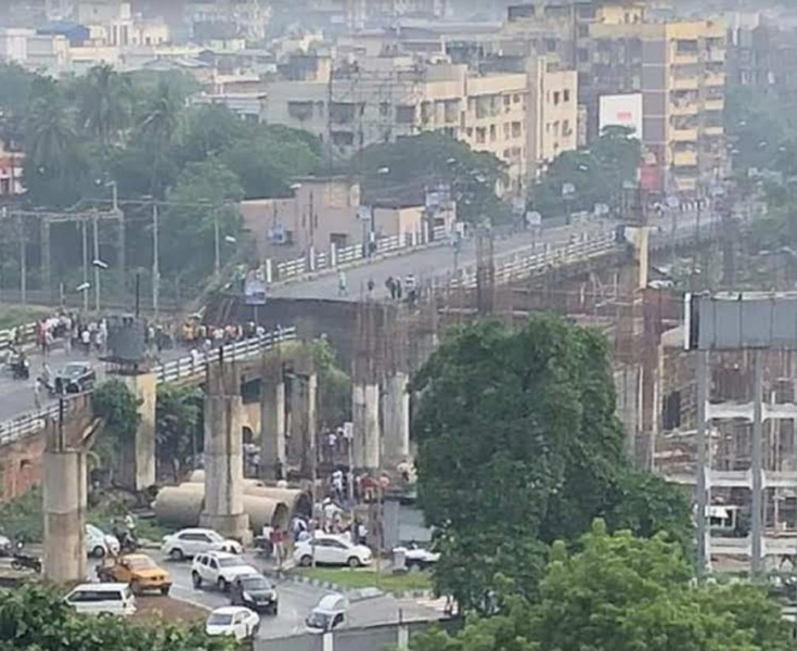 Several feared dead as major bridge collapses in Kolkata, rescue ops underway