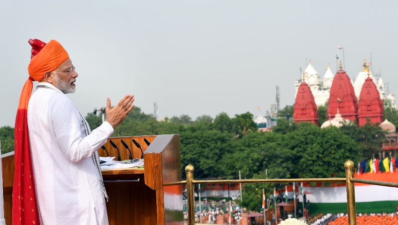 Modi addresses India from Red Fort