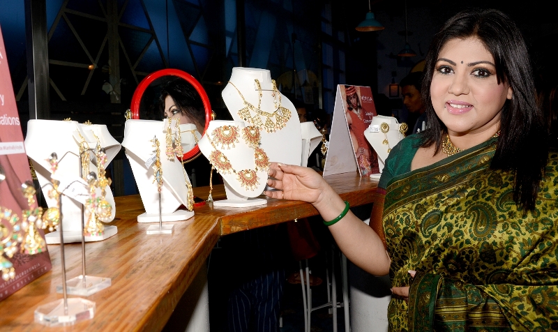 Voylla unveils new line of jewellery, recreates Bengali art form Kantha