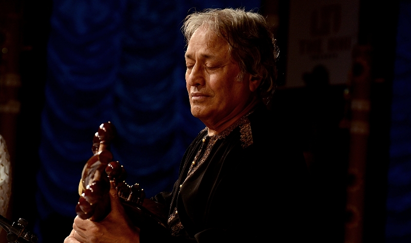 Sarod Maestro Ustad Amjad Ali Khan captures hearts in Kolkata with captivating performance 