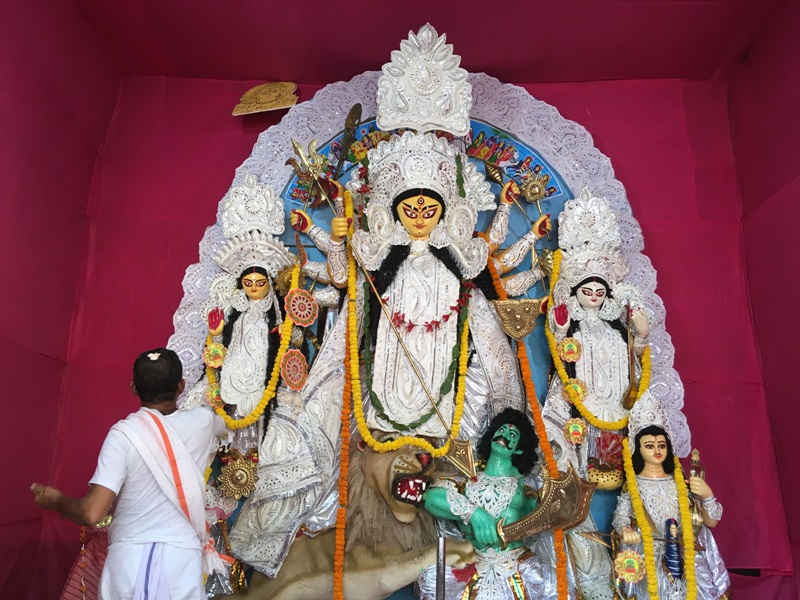 Durgapur Sarbojonin Samity: Take a look at Durga idols