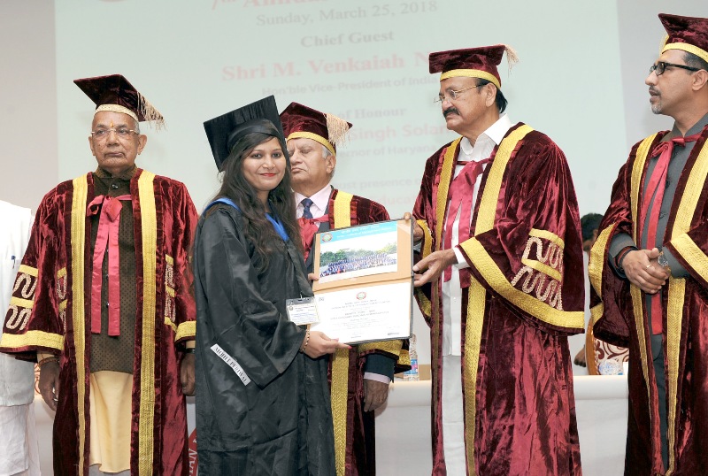 Venkaiah Naidu attends convocation of Indian Institute of Management 