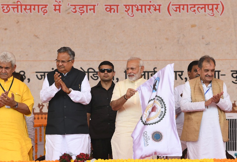  PM Modi distributes laptops, certificates, cheques to beneficiaries in Bhilai, Chhattisgarh 