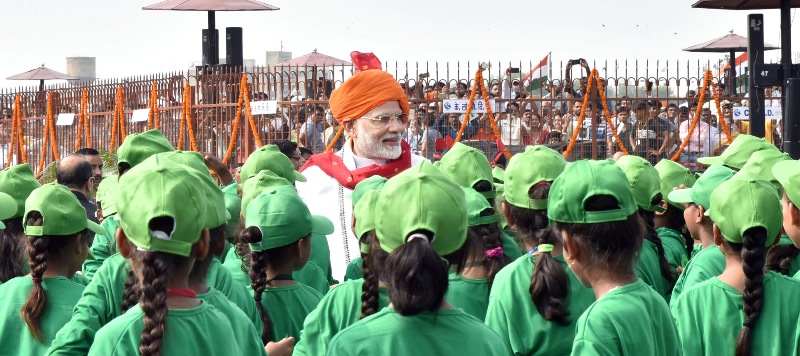 Modi addresses India from Red Fort