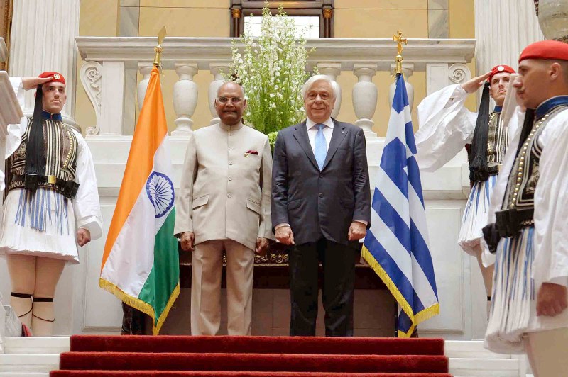 President Kovind, President of Hellenic Republic Pavlopoulos participate in gift ceremony