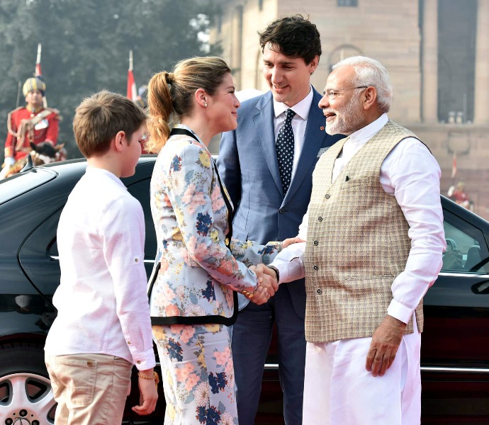 Justin Trudeau, Narendra Modi meet in Delhi, pay tribute at Rajghat