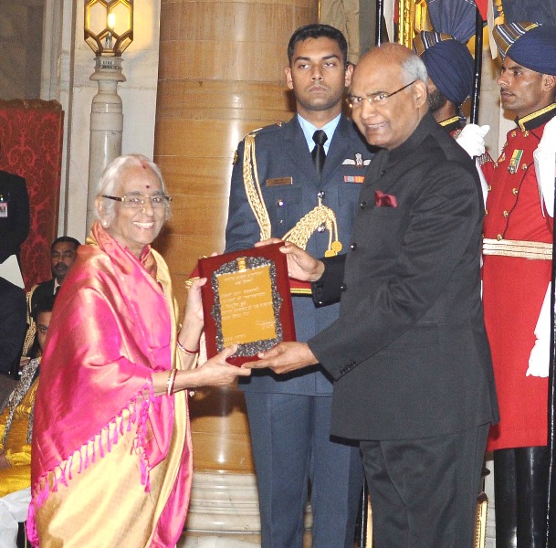 Kovind presents Sangeet Natak Akademi Awards