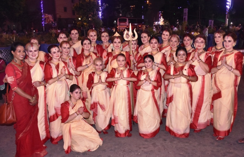 Award-winning Durga idols paraded in Kolkata's Red Road Carnival