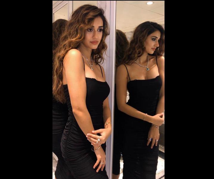 Disha Patani looks hot in sizzling black outfit