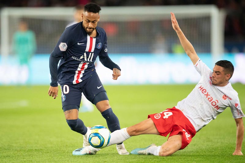 Mathieu Cafaro, Neymar during a match in French Ligue 1